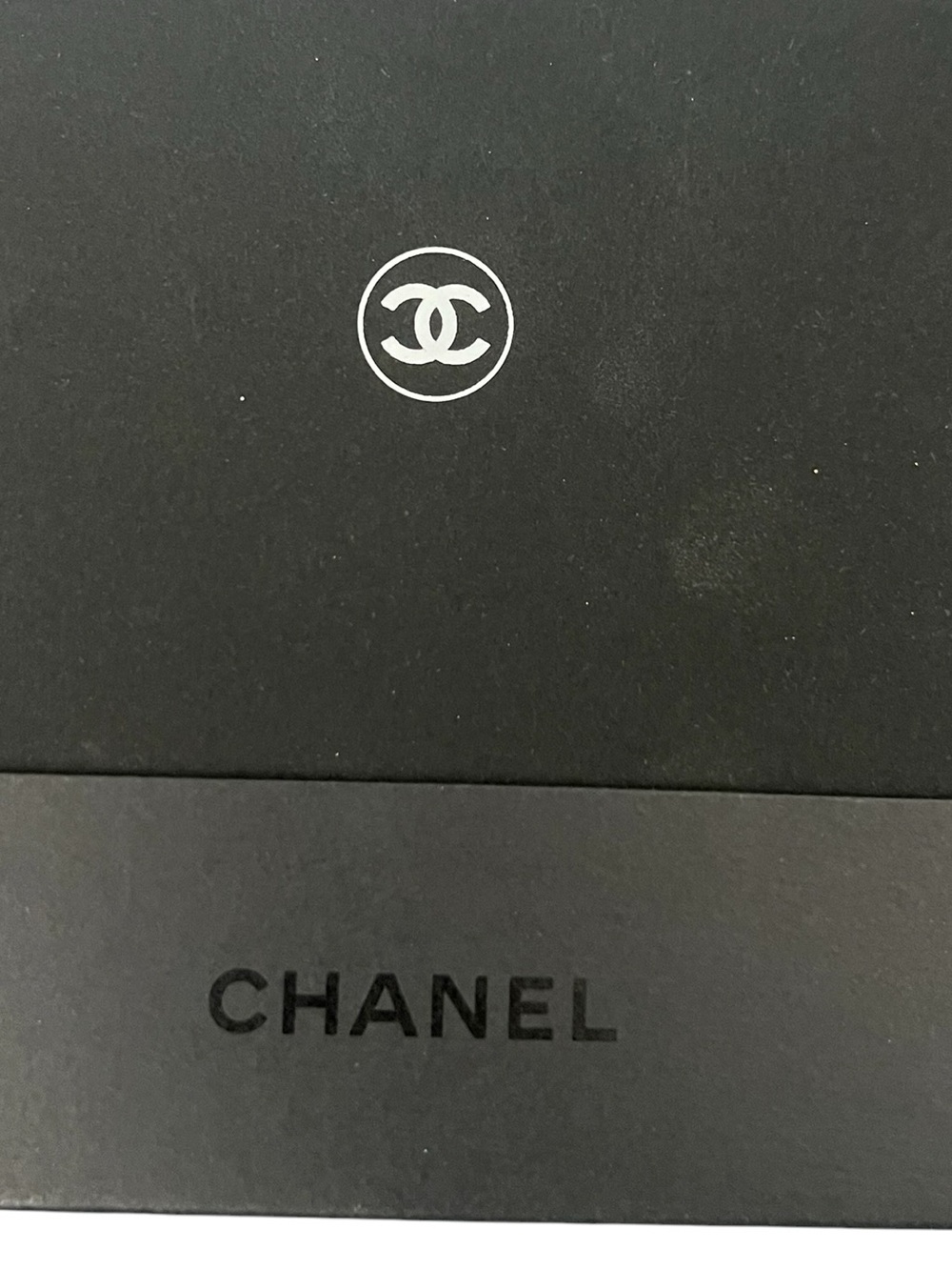 CHANEL Box - Picture 3 of 8